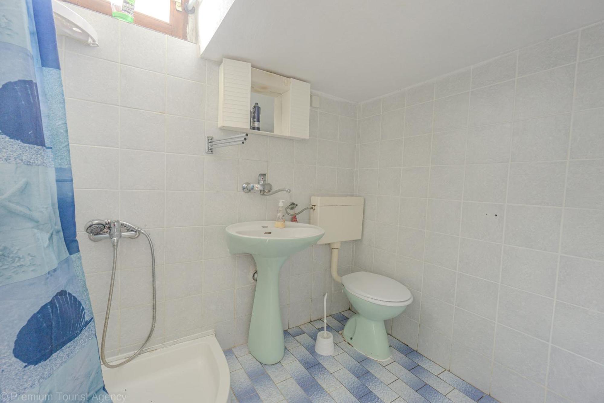 Kob Orog Good Location With Sea Views And Modern Decor Apartment Metajna Exterior photo